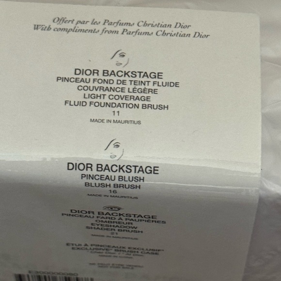 Dior Backstage 3pc Makeup Brush Set with White Case. New/Sealed! - Picture 6 of 6